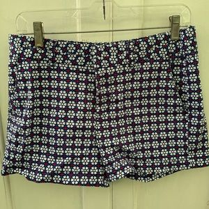 Gap 3” khaki shorts